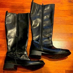 ***LIKE NEW*** CLARKS Black Leather Riding Boots